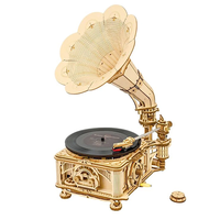 US/EU Direc Robotime Hand Crank Classic Gramophone with Music 1:1 424pcs Wooden Model Building Kits Gift for Children Ad