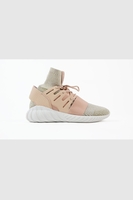 Adidas - Beiger Tubular Doom Sneaker mit dicker Sohle
