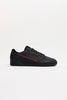 Adidas - Continental 80 Schwarzer Sneaker mit schwarzer Sohle mit den elementaren Streifen in grün und rot - 80er Jahre inspiriert - EE5343