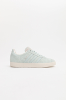 Adidas - Gazelle Sneaker in flauschigem,  Blasstürkiesn Obermaterial für Damen - EE5548