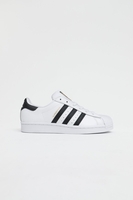 Adidas - Klassischer Superstar Sneaker in Weiß - EG4958