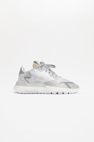 Adidas - Reflective Nite Jogger in Kristallwhite mit angenehm weicher Boost Sohle - EE5855
