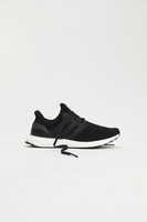 Adidas - Ultraboost in Schwarz mit weißer Sohle - BB6166