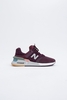 New Balance - MS997XTB Rotlilaner Sneaker mit mehrfarbigem Gummiabsatz und silberner Logo
