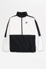 Nike - Leichte,  sportliche Regenjacke in Schwarz und Weiß - CQ0247-013
