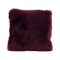 Gözze Schaffell-Kissen,  40 x 40 cm Farbe: brombeere