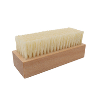 Waldkraft Sneakerbürste aus Buchenholz,  geölt,  9, 5 cm 10095 01 21 600,  Holzbürste mit hellen Naturborsten