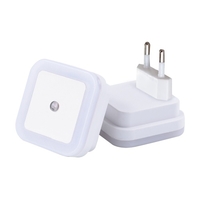 1 STÜCKE Wandmontiertes Sensor-Nachtlicht Automatisches Ein / Aus LED-Sensorlichter Stecker in Wandleuchte