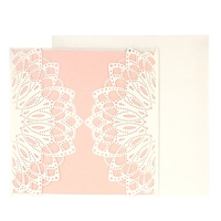 10X Laser-Schnitt-elegante Einladungs-Karten-Set für die Brautdusche Geburtstag Beige Umschlag Hohle Kartenhalter Rosa Inner Blatt Empfindliche geschnitzte Blumen