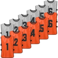12 STÜCKE Kinder Fußball Pinnies 2 Farben Schnell trocknende Fußballtrikots Jugendsport Scrimmage Basketball Team Training Nummerierte Lätzchen Übungssportweste
