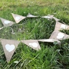 13 stücke Hochzeit Dekoration Flachs Dreieck Flagge Banner Weiß Herz Flagge Leinen Tuch Banner Kranz von Jute Seil Jahrestag Party Banner
