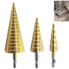3-teiliges HSS-Stufenbohrmeißelset 4-32 mm 4-20 mm 4-12 mm Stufenbohrer mit gerader Nut Titanbeschichtetes Holz Metalllochbohrer Kernbohrmeißel Set Metrisch