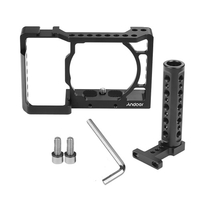 Andoer Kamerakäfig + Top Handle Kit Videofilm Filmherstellung Stabilisator Aluminiumlegierung 1/4 Zoll Schraube mit Cold Shoe Mount für Sony A6500 / A6400 / A6300 / A6000 Kamera