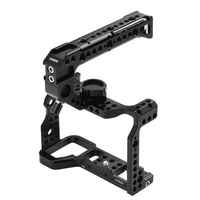 Andoer Kamerakäfig aus Aluminiumlegierung mit Griff am oberen Griff 1/4 Zoll Schraubenloch Kaltschuh 15 mm Stangenklemmhalterung Zubehör Ersatz für Sony A9 A9II