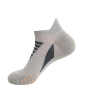 Männer Frauen Anti Slip Athletic Socken Sports Grip Socken für Basketball Fußball Volleyball Laufen Trekking Wandern Absorption Feuchtigkeit Feuchtigkeitstransportierende Kompressionssocken