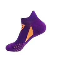 Männer Frauen Anti Slip Athletic Socken Sports Grip Socken für Basketball Fußball Volleyball Laufen Trekking Wandern Absorption Feuchtigkeit Feuchtigkeitstransportierende Kompressionssocken