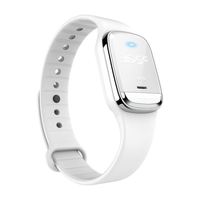 Tragbare elektronische Mückenschutz-Armbänder Mückenschutz-Armband Wiederaufladbare Anti-Mücken-Armbänder für schwangere Frauen und Erwachsene