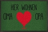 Gestaltbare Fußmatte hier wohnen Oma und Opa