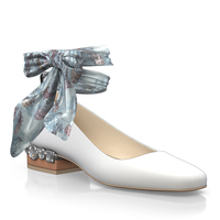 Schuhe mit Schmuckabsatz 14642