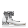 Schuhe mit Schmuckabsatz 16812