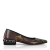 Schuhe mit Schmuckabsatz 8203
