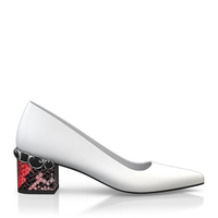 Schuhe mit Schmuckabsatz 8449
