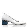 Schuhe mit Schmuckabsatz 8450
