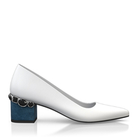 Schuhe mit Schmuckabsatz 8450