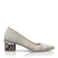 Schuhe mit Schmuckabsatz 8456