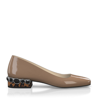 Schuhe mit Schmuckabsatz 8476