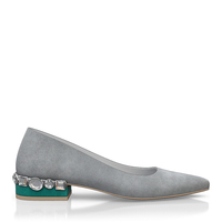 Schuhe mit Schmuckabsatz 8493