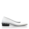 Schuhe mit Schmuckabsatz 8499