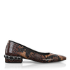 Schuhe mit Schmuckabsatz 8514