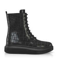 Stiefeletten mit robuster Sohle 10144