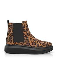 Stiefeletten mit robuster Sohle 10213