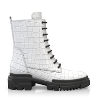Stiefeletten mit robuster Sohle 10222