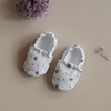 Cosy Roots x Lara Piaskowy Veganer Krabbelschuh Blue Flowers 19