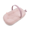Done by Deer Cozy Lounger Kuschelnest mit Aktivitätsbogen Raffi rosa