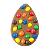 ChocoEi mit Schoko-Crisps - Bestreute Schokoladentafel