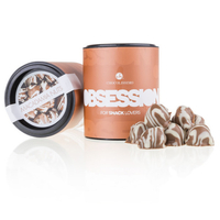 Macadamia–Nüsse in Vollmilchschokolade