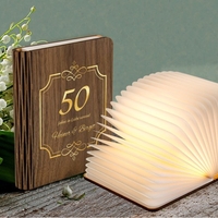 Buchleuchte zur Goldenen Hochzeit mit Personalisierung
