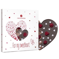 ChocoHerz mit Himbeeren und Zuckerherzen