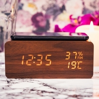 LED Holz Wecker mit Features