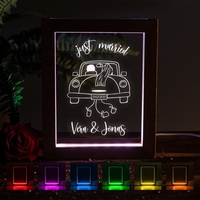 Personalisierbarer LED-Rahmen mit Acryl - Hochzeitsauto
