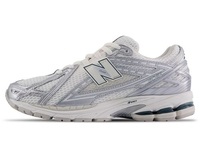 New Balance M1906REE Sneaker für Unisex Silver Metallic / Sea Salt
