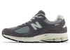 New Balance M2002RFB Sneaker für Herren Magnet / Lead / Blue Fox
