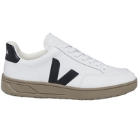 Veja V-12 Leather
