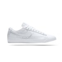 NIKE Blazer Low LE Sneaker Damen (111)