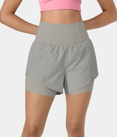 Halara - Breezeful™ Super hoch taillierte,  schnell trocknende 2-in-1-Yoga-Shorts mit Bogensaum und Seitentaschen 8, 9 cm - Greenish Grey - M