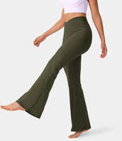 Halara - Crossover Super Flare Leggings mit hoher Taille und hintere Taschen - Forest Night - XS(petite)